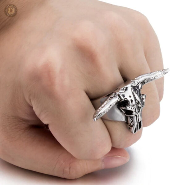 Bague décorative inspirée de l'univers western et tribal