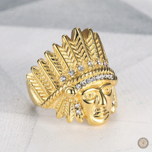 Bague inspirée de la culture indienne avec motif western