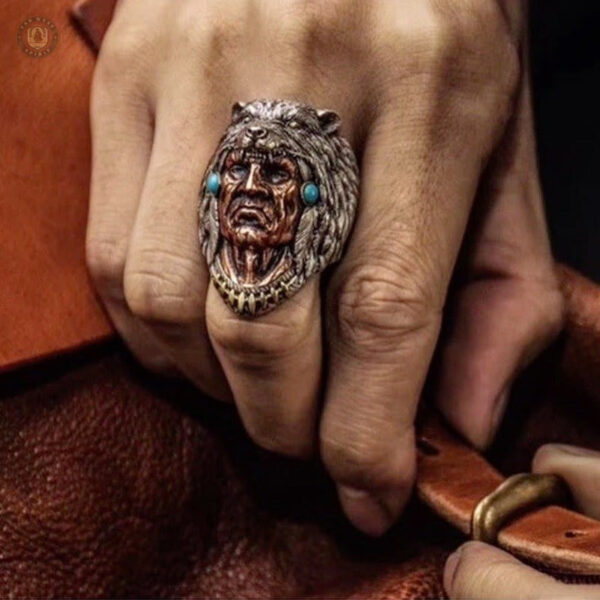 Bague en turquoise avec motif tête d'Indien, style western