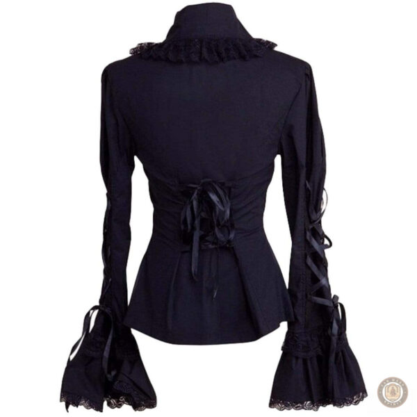 Vêtement western féminin avec découpe stylée et élégante
