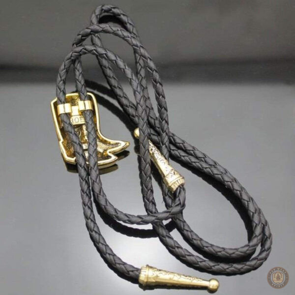 Bolo Tie orné de motifs de bottes de cowboy