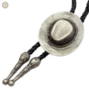 Bolo tie cowboy traditionnel avec motif stylisé