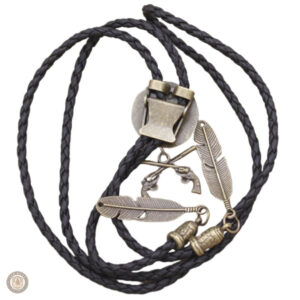 Bolo tie original inspiré par l'univers des armes à feu