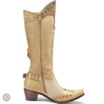 Bottes au design moderne inspirées de l'univers cowboy