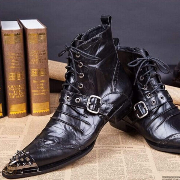 Bottines cowboy noires, élégance western pour toutes occasions