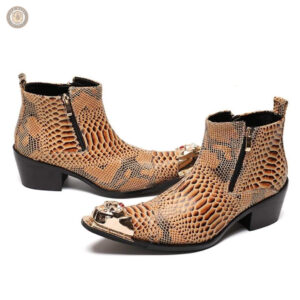 Bottines cowboy en motif python, design élégant et unique