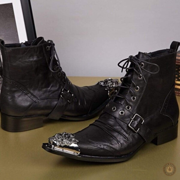 Chaussures de style cowboy avec lacets