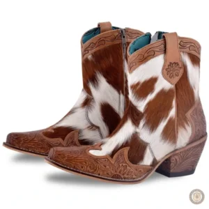 Bottines à talon pour un look cowgirl tendance