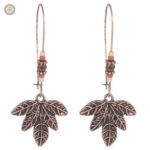 Boucles d'oreilles élégantes en forme de feuille, look naturel
