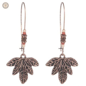 Boucles d'oreilles élégantes en forme de feuille, look naturel