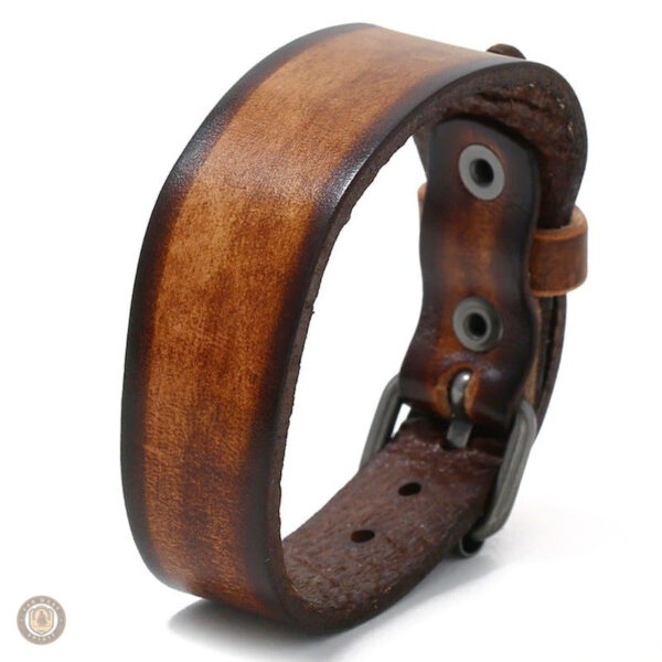 Bracelet western en cuir, accessoire tendance pour un look authentique