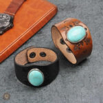 Accessoire western élégant avec motifs indiens traditionnels