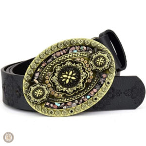 Accessoire polyvalent pour les tenues country des femmes