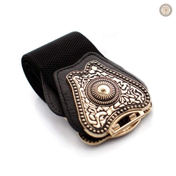 Accessoire western robuste, idéal pour un look cowboy tendance