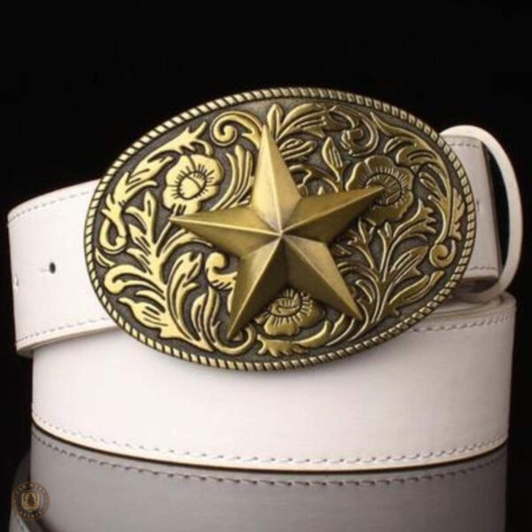 Accessoire mode western pour femmes, idéal pour compléter une tenue