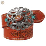 Accessoire tendance pour compléter un look western féminin