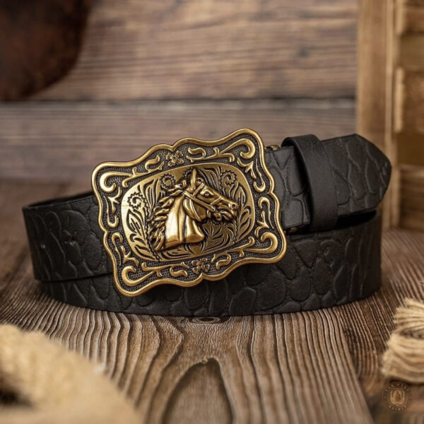 Accessoire tendance pour un look western féminin