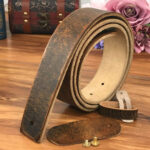 Accessoire mode féminin : ceinture à boucle western élégante