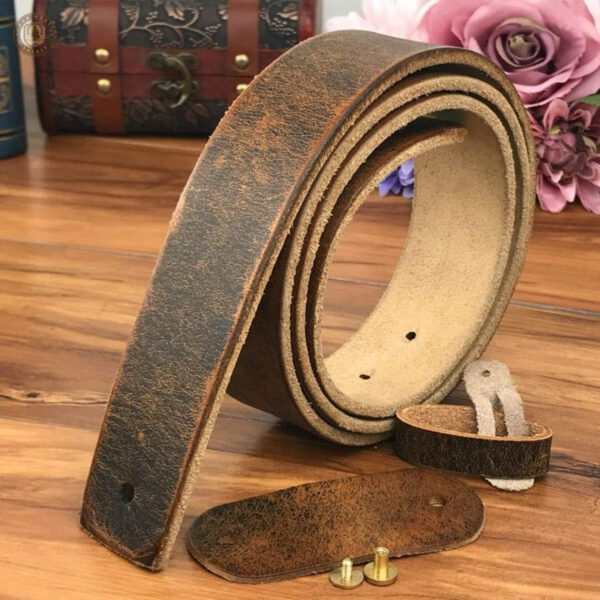Accessoire mode féminin : ceinture à boucle western élégante