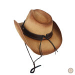 Chapeau en paille, essentiel pour un look décontracté et rural