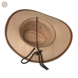 Accessoire de mode cowboy, idéal pour les aventures en plein air