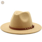 Chapeau traditionnel de cowboy, parfait pour les rodeos