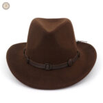 Chapeau bordeaux pour un look western unique