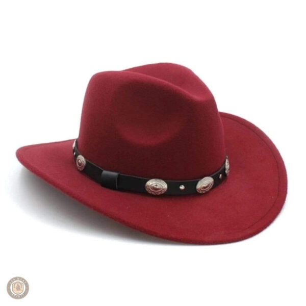 Chapeau en feutre marron, parfait pour les aventures en plein air