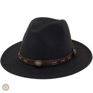 Accessoire de mode : chapeau en feutre marron pour homme