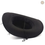 Accessoire western noir, parfait pour les amateurs de country