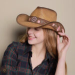 Accessoire en paille pour look western féminin, chapeau cowboy