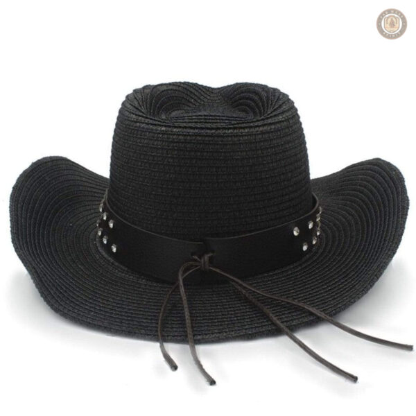 Chapeau de paille noir, idéal pour un look de cow-boy