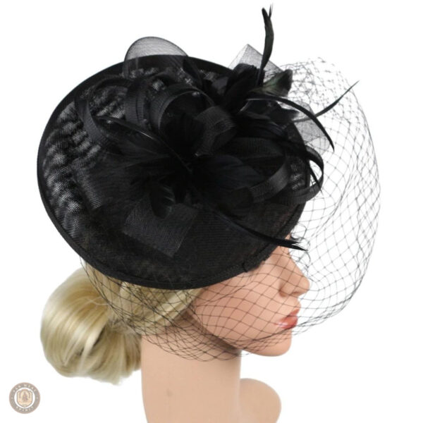 Élégant chapeau de Western pour les mariées et invitées