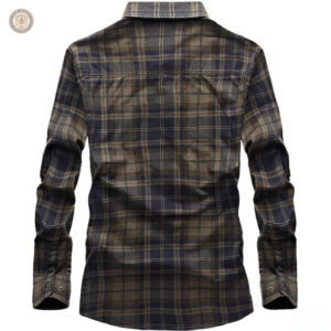 Élégante chemise à carreaux pour un look décontracté