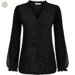 Vêtement western féminin, chemise blanche avec un design cowgirl
