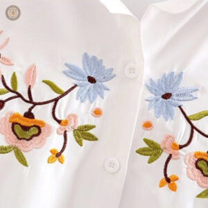 Vêtements western femme, chemise à motifs pour un look rustique