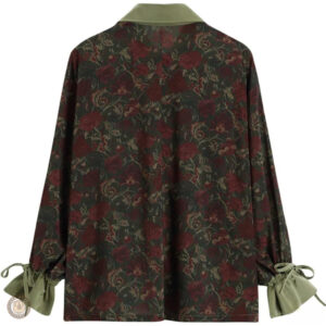 Vêtements western femme avec motifs floraux élégants