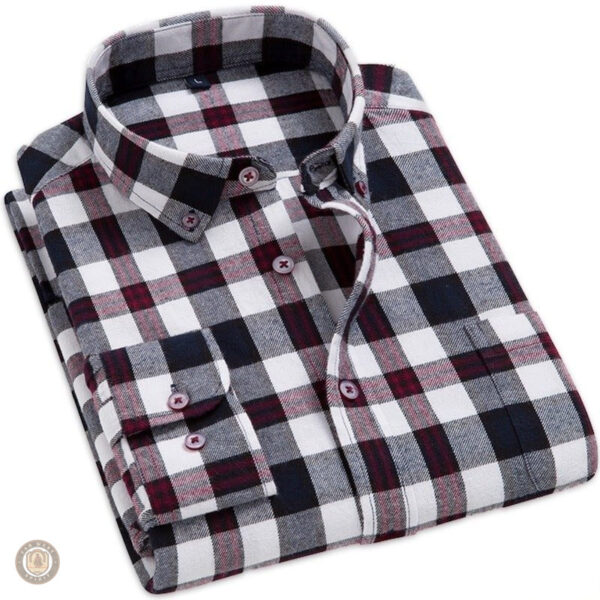 Chemise à motifs, parfaite pour une tenue décontractée