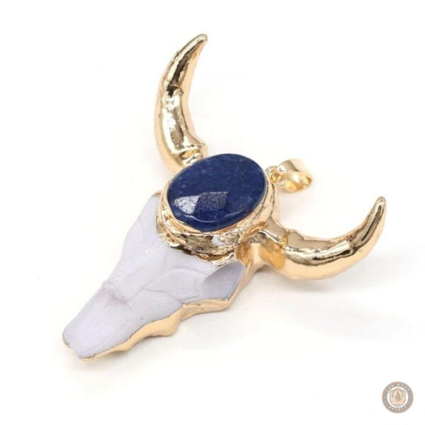 Pendentif crâne de buffle pour un look audacieux