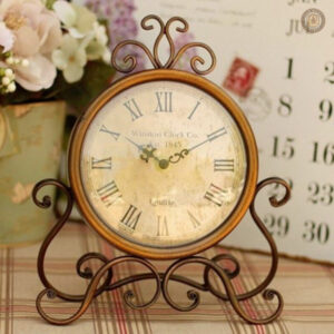 Horloge décorative au style vintage, ambiance campagne