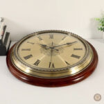 Accessoire de décoration western, horloge au look authentique et unique