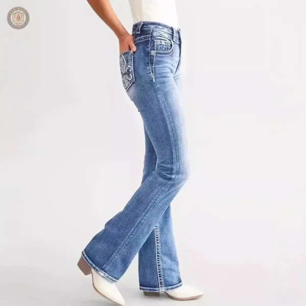 Jean western pour femme, confort et élégance