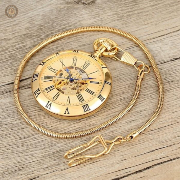 Accessoire vintage : montre à gousset avec design romain