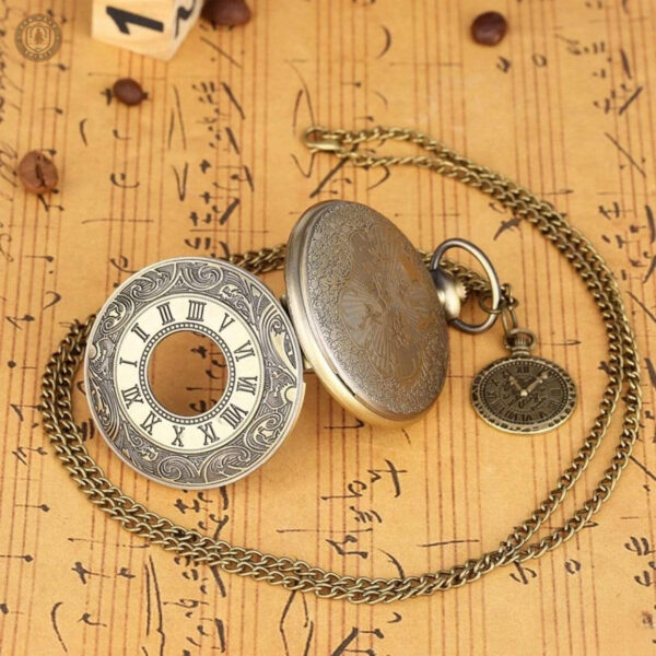 Montre à gousset raffinée, idéale pour les occasions spéciales