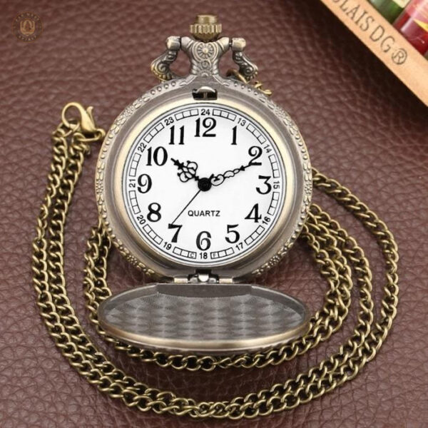 Accessoire vintage en acier pour un style intemporel