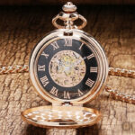 Accessoire horloger classique avec chaîne décorative