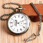 Montre à gousset en métal, look traditionnel pour homme