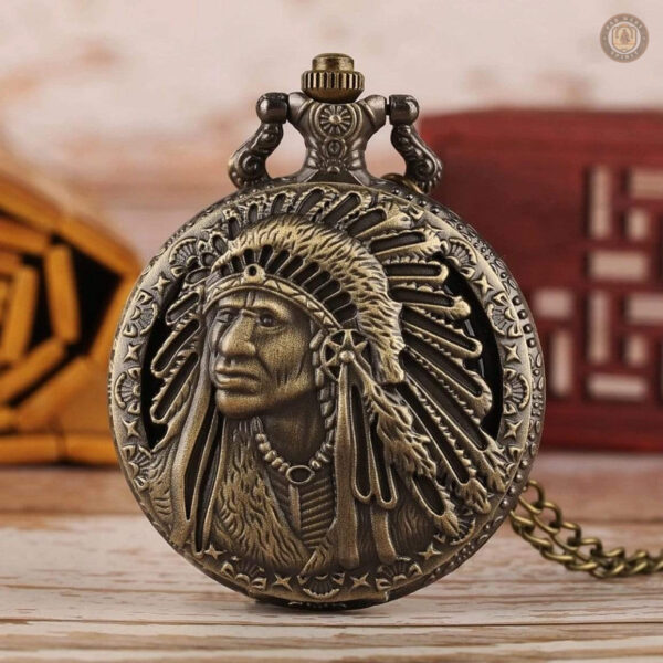 Montre à gousset artisanale d'inspiration indienne