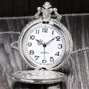Accessoire élégant : montre à gousset Orient