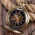 Montre à gousset avec clapet, design raffiné et intemporel